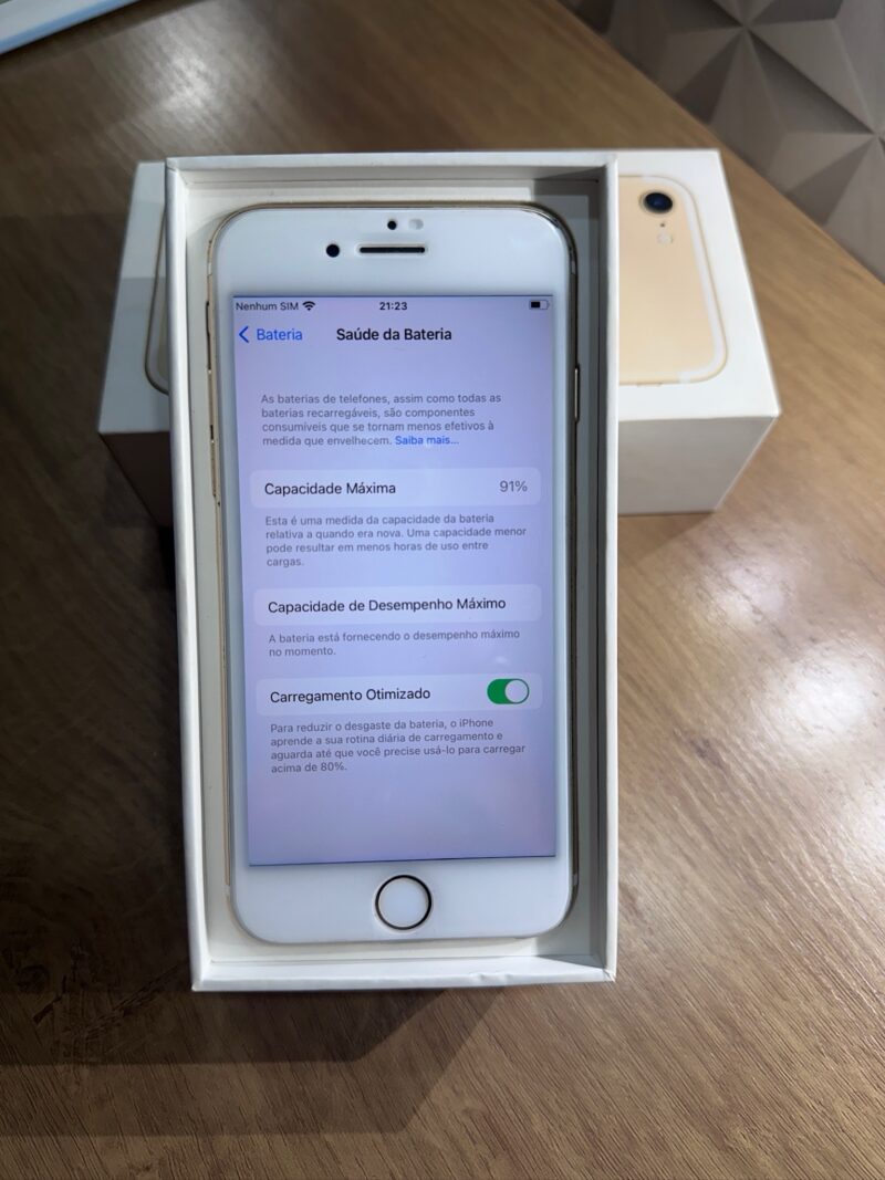 Apple iPhone 7 (32Gb) Gold