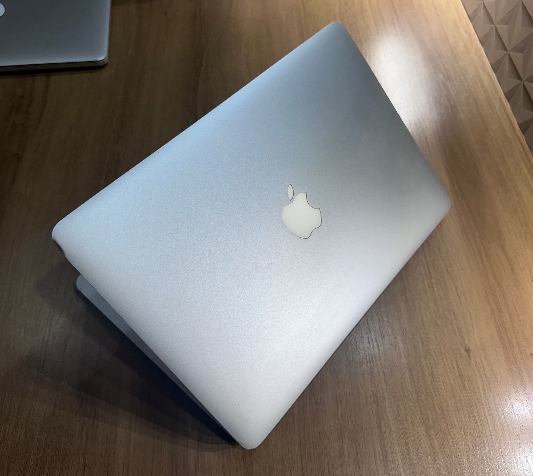 Apple MacBook Air (Early) 2011 i5 (126Gb) 4Gb de ram
