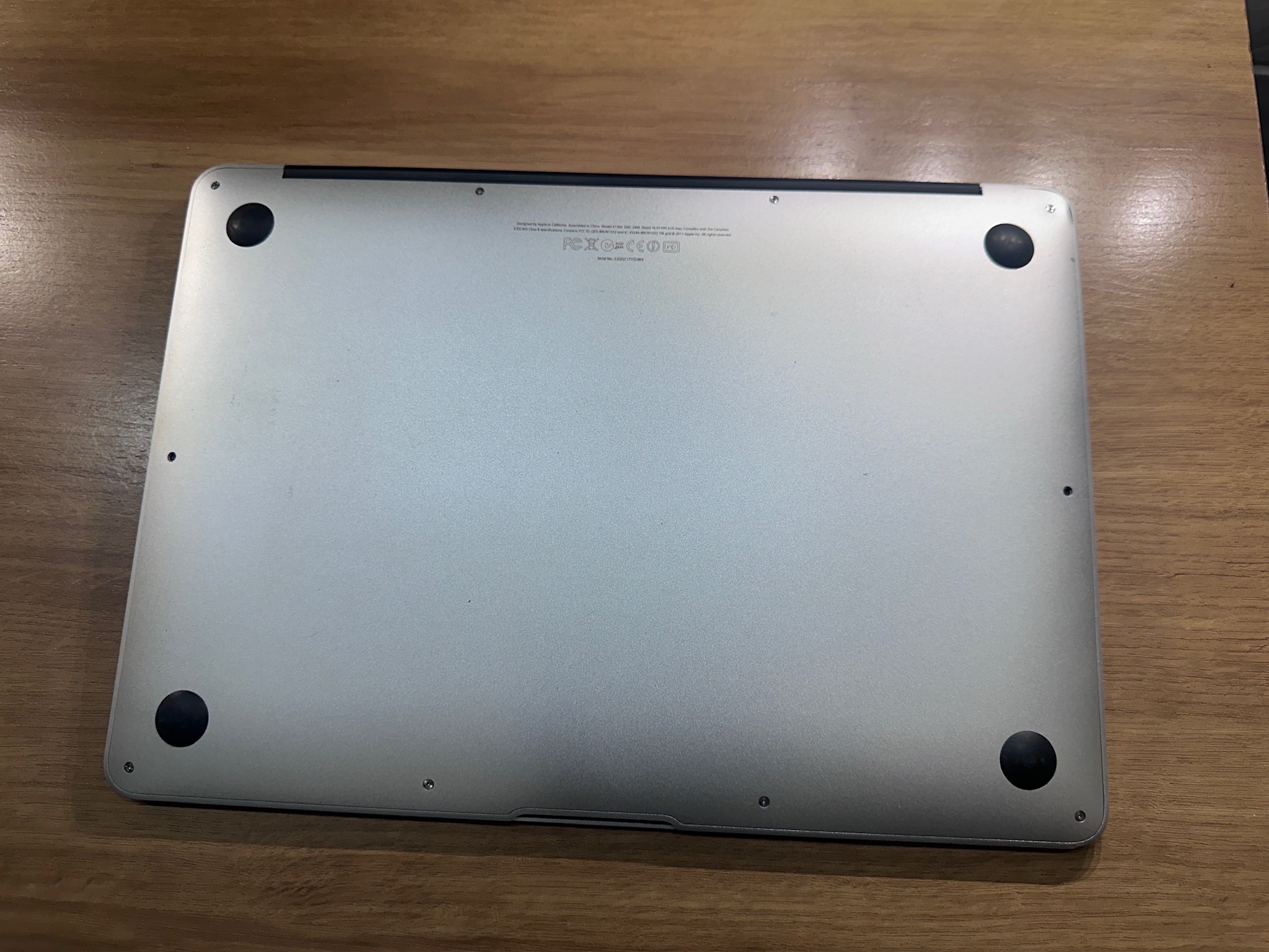 Apple MacBook Air (Early) 2011 i5 (126Gb) 4Gb de ram