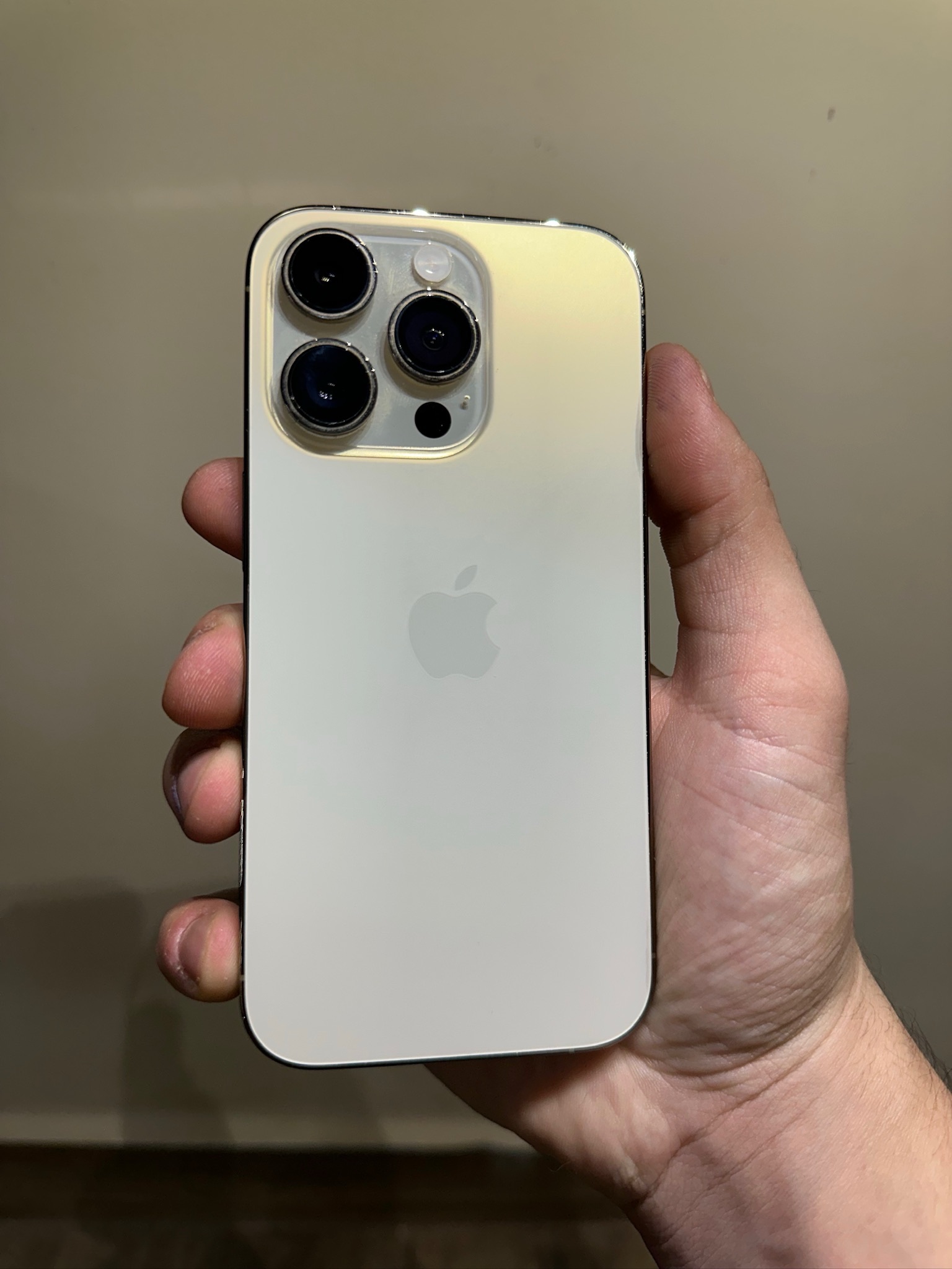 Apple iphone 14 Pro (128Gb) Dourado