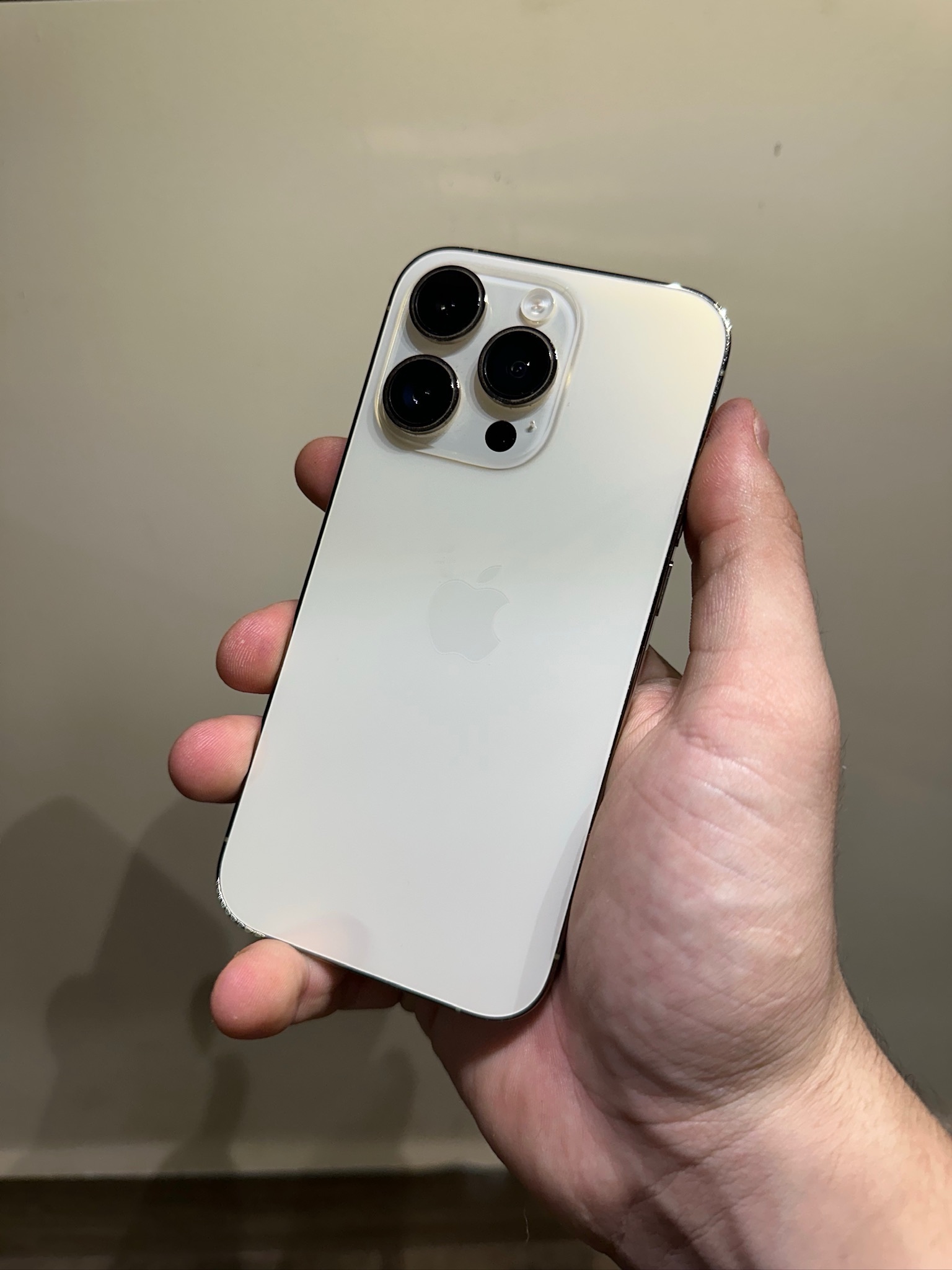 Apple iphone 14 Pro (128Gb) Dourado